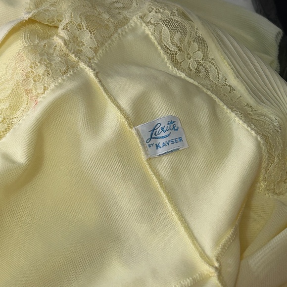 Luxite by Kayser Pinup Bombshell Lacy Full Slip Pleated Nylon Chiffon Vintage - Picture 3 of 16